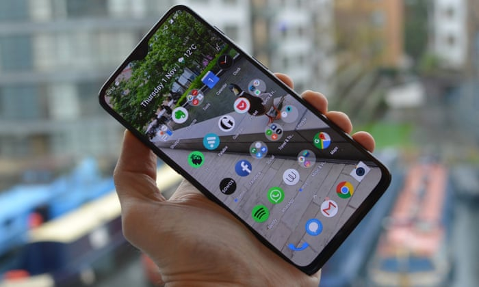 4 Smartphone Ini Dulu Idola, Sekarang Jadi Sejarah!